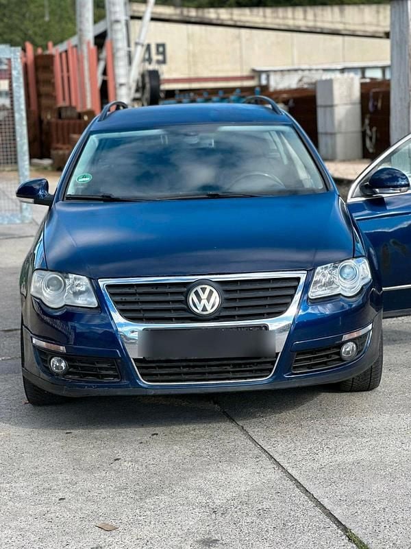Blau Gebraucht 2006 VW Passat Kombi | 1.199 € (Superpreis) - Bild 1/4