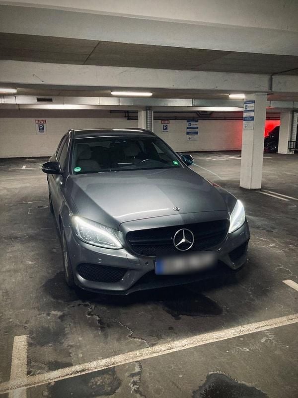 Grau Gebraucht 2017 Mercedes C220 AMG line Kombi | 11.990 € (Superpreis) - Bild 1/4