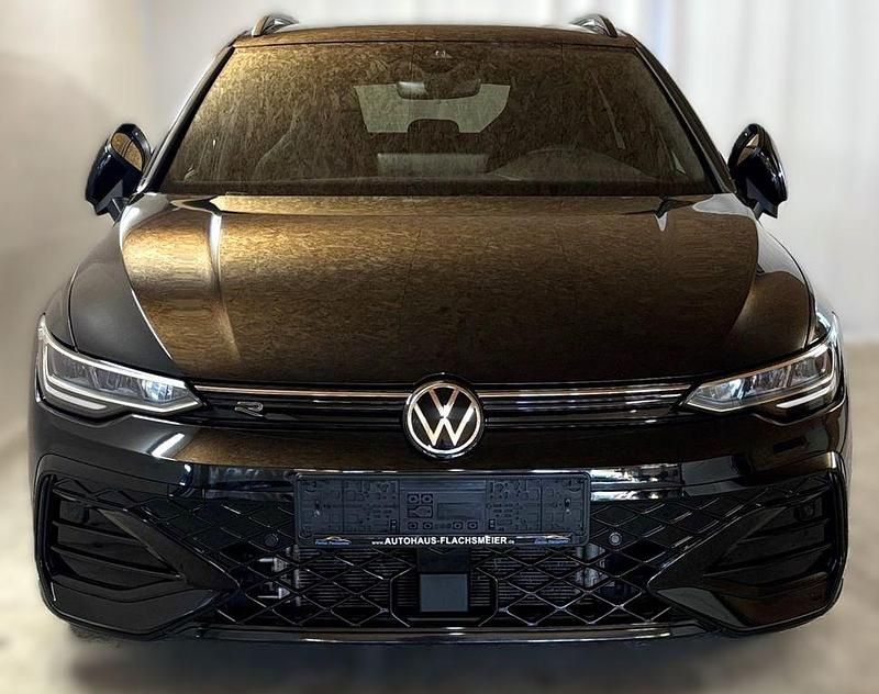 Gebraucht VW Golf VIII R-line 150 PS (110 kW) 2025 Schwarz Kombi