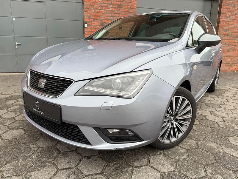 Blau Gebraucht 2015 Seat Ibiza CONNECT Limousine | 6.990 € (Fairer Preis) - Bild 1/4