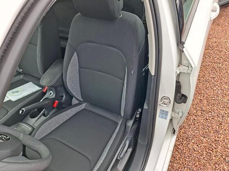 Gebraucht Skoda Scala Cool Plus 95 PS (69 kW) 2021 Weiß Kleinwagen