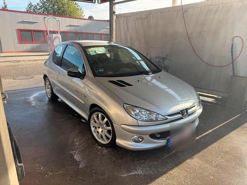 Silber Gebraucht 2005 Peugeot 206 Kleinwagen | 2.200 € - Bild 1/4