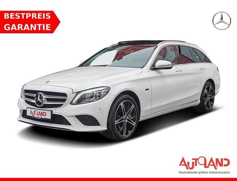 Weiß Gebraucht 2020 Mercedes C300e Avantgarde Kombi | 26.990 € (Etwas zu teuer) - Bild 1/4