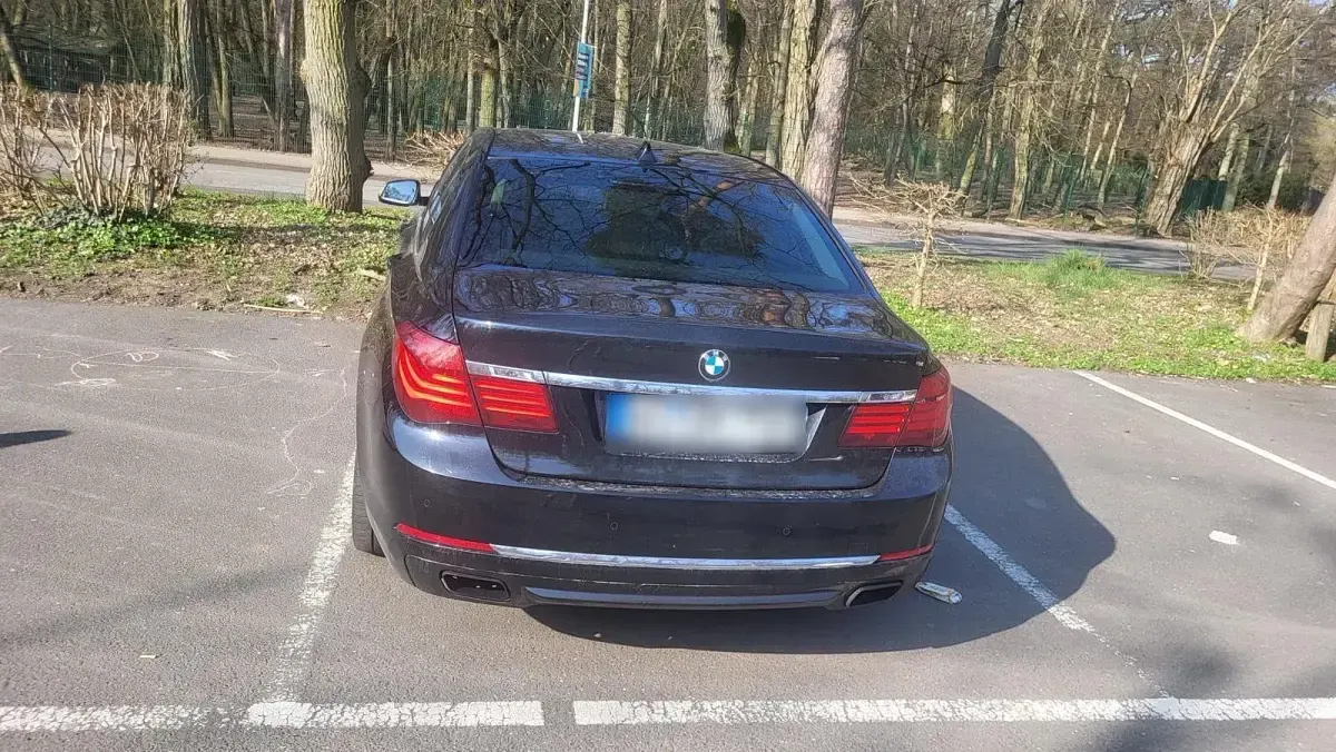 Gebraucht BMW 750L 381 PS (280 kW) 2014 Schwarz Limousine
