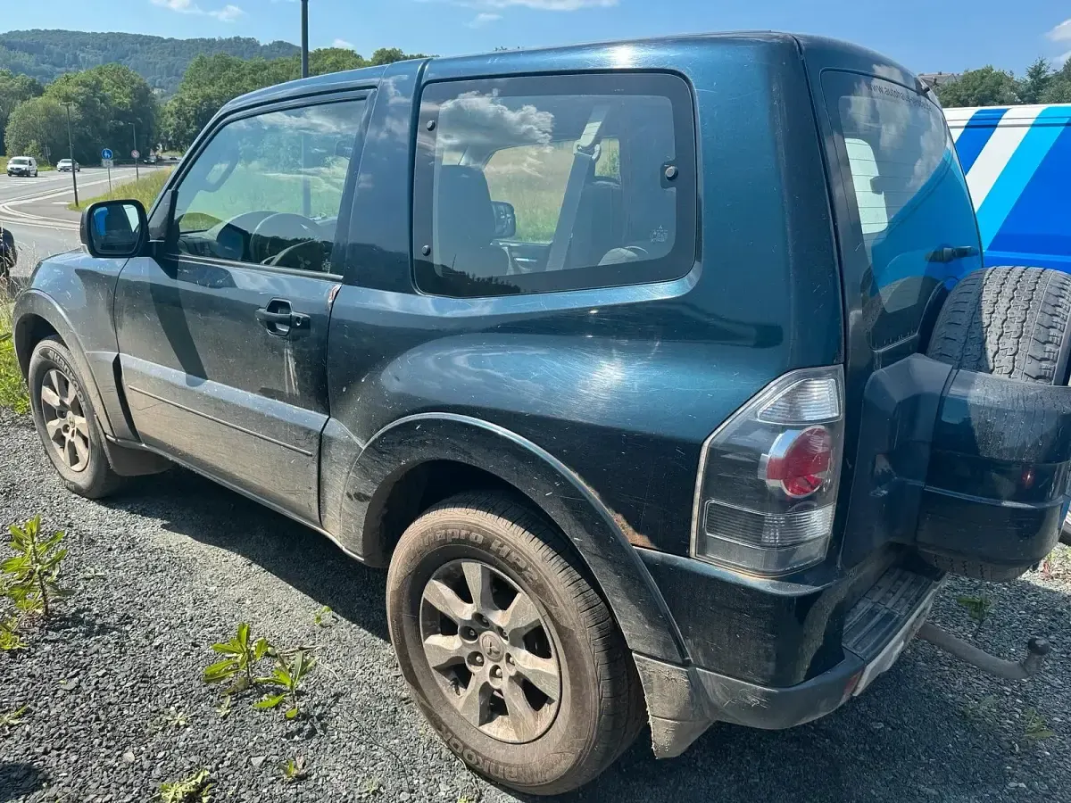 Gebraucht Mitsubishi Pajero 200 PS (147 kW) 2009 Grün SUV