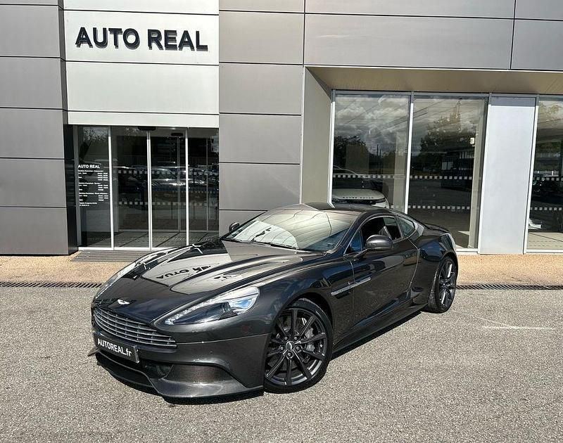 Grau Gebraucht 2015 Aston Martin Vanquish Coupé | 139.900 € - Bild 1/4