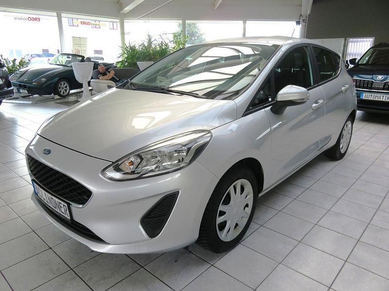 Gebraucht Ford Fiesta Trend 71 PS (52 kW) 2017 Silber Limousine