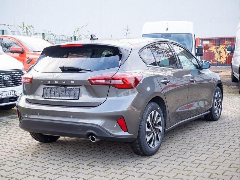 Neu Ford Focus Titanium X 155 PS (114 kW) 2025 Magnetic grau Limousine
