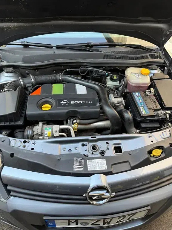 Gebraucht Opel Astra 101 PS (74 kW) 2004 Grau Limousine