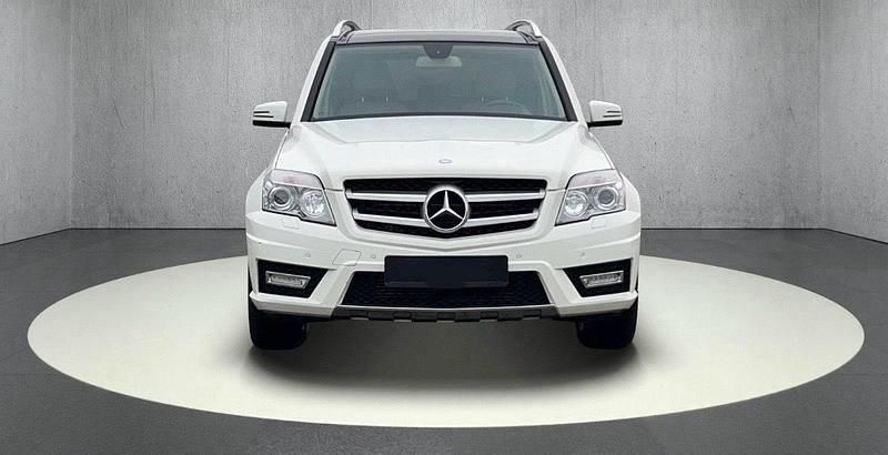 Weiß Gebraucht 2010 Mercedes GLK350 AMG SUV | 14.490 € (Teuer) - Bild 1/4