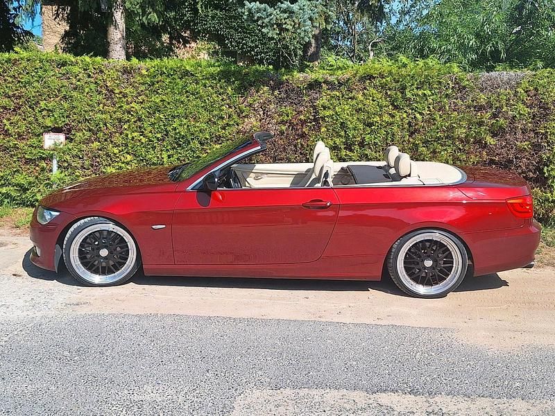 Rot Gebraucht 2010 BMW 325 Cabriolet Cabrio | 11.000 € (Fairer Preis) - Bild 1/4