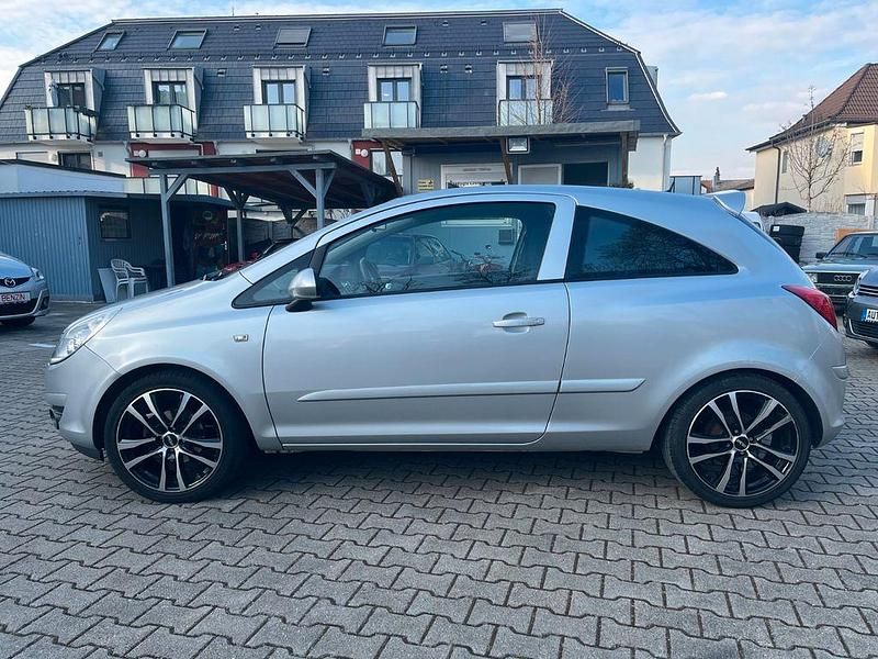 Gebraucht Opel Corsa 80 PS (58 kW) 2007 Silber Kleinwagen