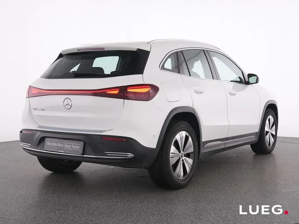 Gebraucht Mercedes EQA250 Progressive 139 kW (190 PS) 2025 Weiß SUV