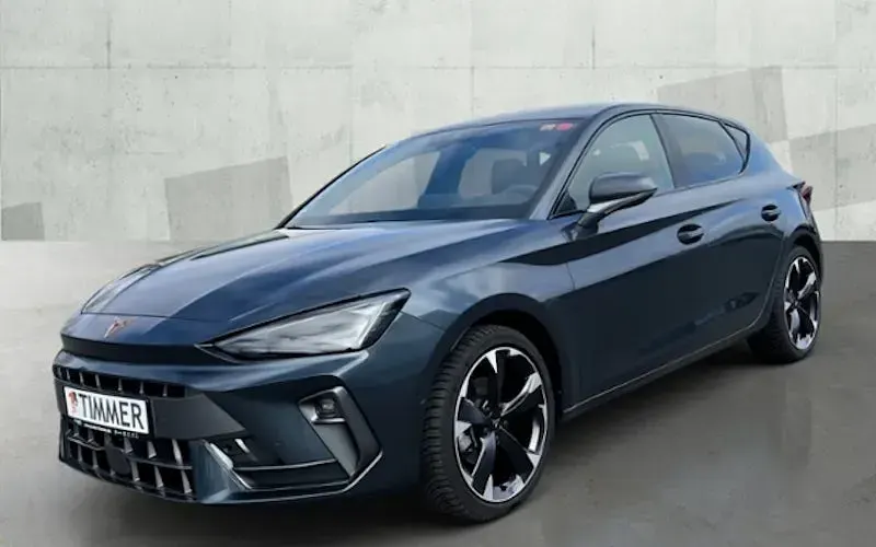 Usata Cupra Leon 150 CV (110 kW) 2025 Grigio Berlina