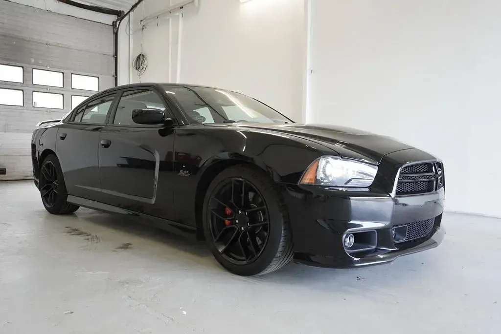 Gebraucht Dodge Charger 477 PS (350 kW) 2013 Schwarz Limousine