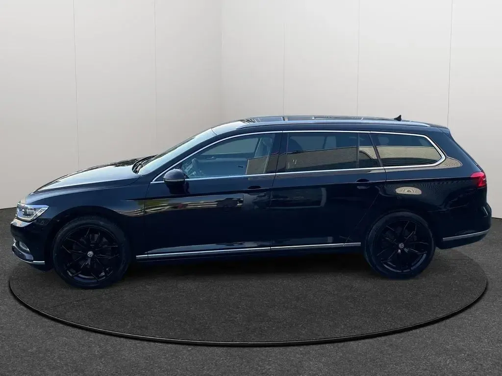 Gebraucht VW Passat Highline 150 PS (110 kW) 2017 Schwarz Kombi