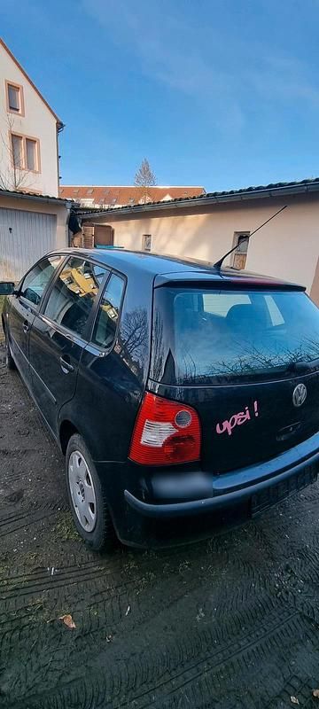 Gebraucht VW Polo 80 PS (58 kW) 2004 Schwarz Kleinwagen