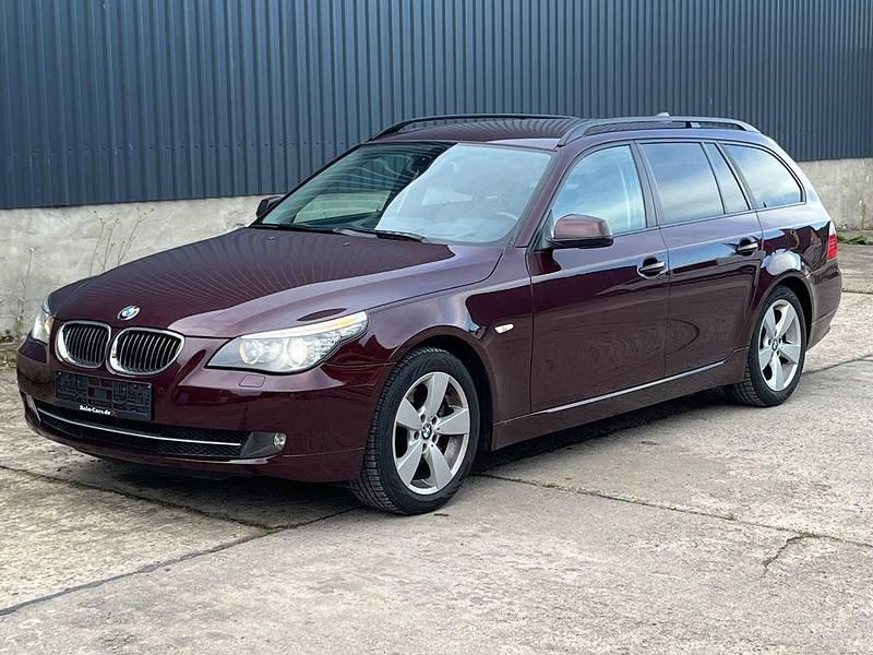 Rot Gebraucht 2010 BMW 530 Limousine | 9.900 € (Superpreis) - Bild 1/4
