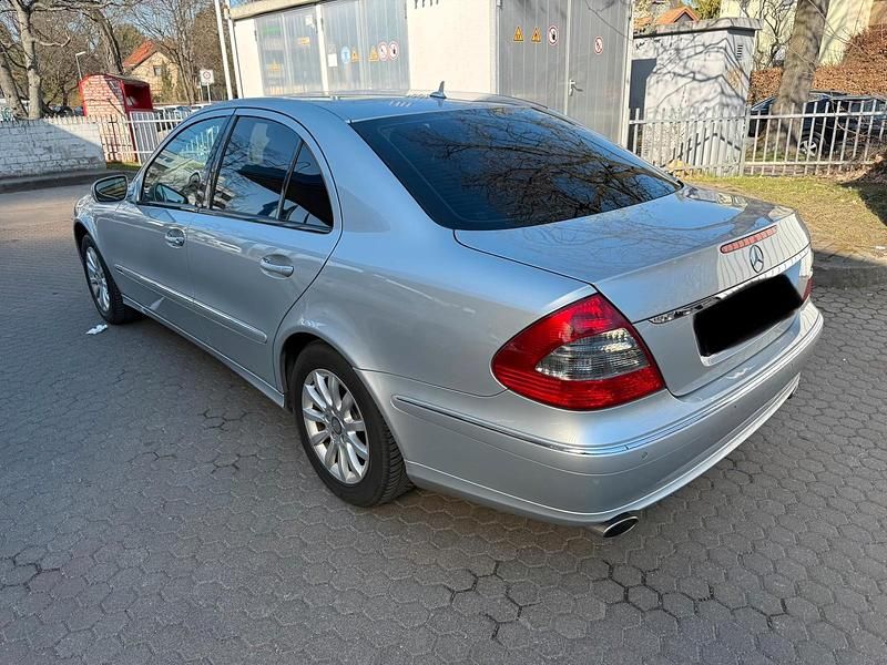 Gebraucht Mercedes 280 Elegance 190 PS (139 kW) 2008 Silber Limousine