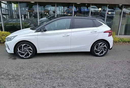 Gebraucht Hyundai i20 Prime 100 PS (73 kW) 2022 Weiß Kleinwagen