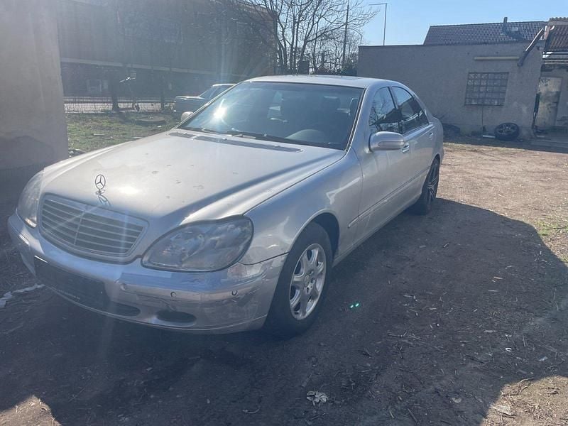 Usata Mercedes S320 197 CV (144 kW) 2001 Argento Berlina
