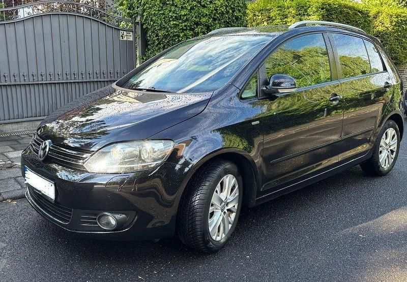 Schwarz Gebraucht 2013 VW Golf Plus Trendline Van / Kleinbus | 7.000 € (Fairer Preis) - Bild 1/4