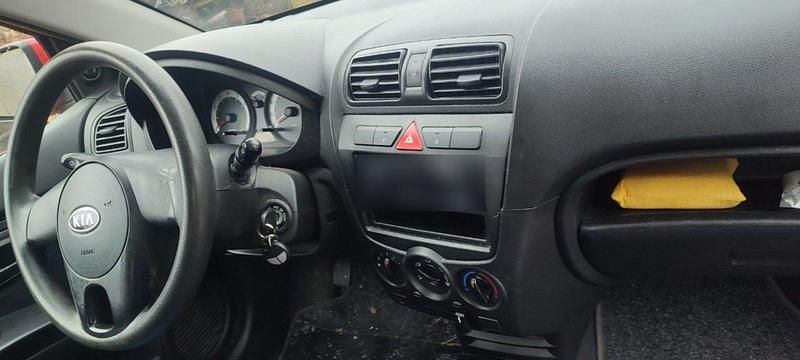 Gebraucht Kia Picanto 65 PS (47 kW) 2010 Rot Kleinwagen