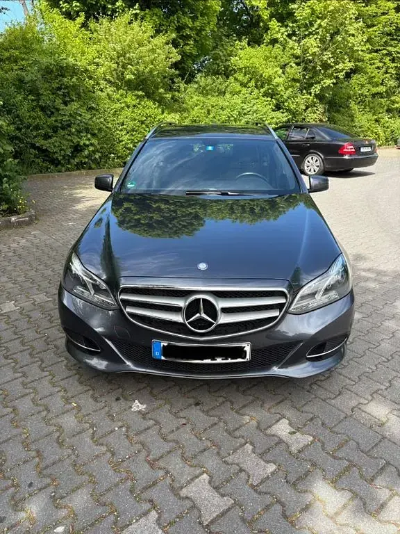Usata Mercedes E200 Avantgarde 136 CV (100 kW) 2014 Grigio Berlina