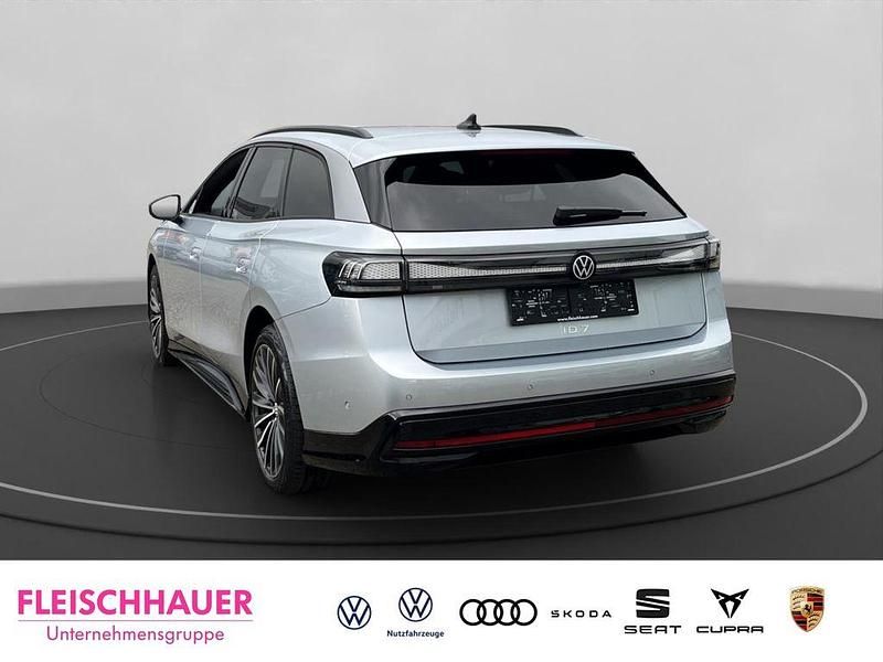 Neu VW ID.7 Pro 210 kW (286 PS) 2026 Silber Kombi