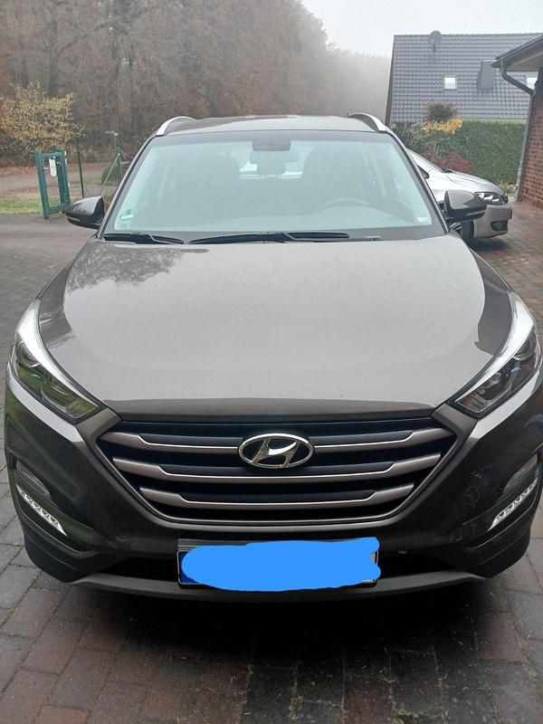 Braun Gebraucht 2018 Hyundai Tucson SUV | 17.700 € (Fairer Preis) - Bild 1/4