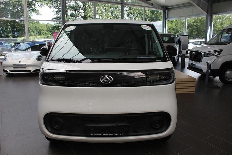 Neu Maxus eDeliver 5 119 kW (163 PS) 2025 Weiß Van