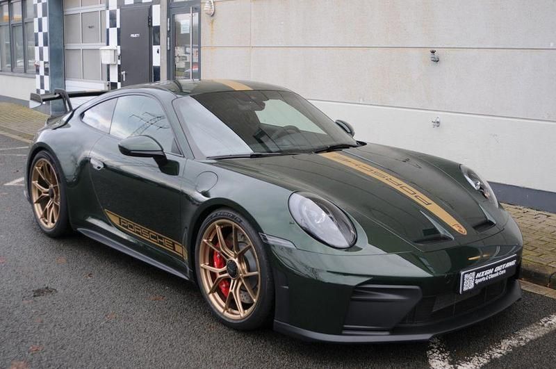 Gebraucht Porsche 992 510 PS (375 kW) 2025 Grün