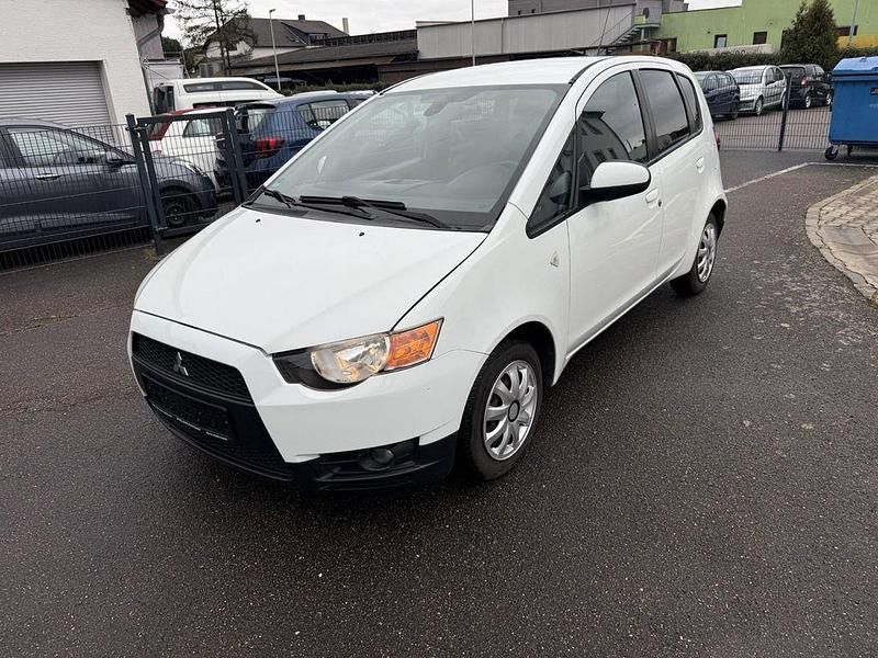 Gebraucht Mitsubishi Colt Edition 95 PS (69 kW) 2010 Weiß Kleinwagen