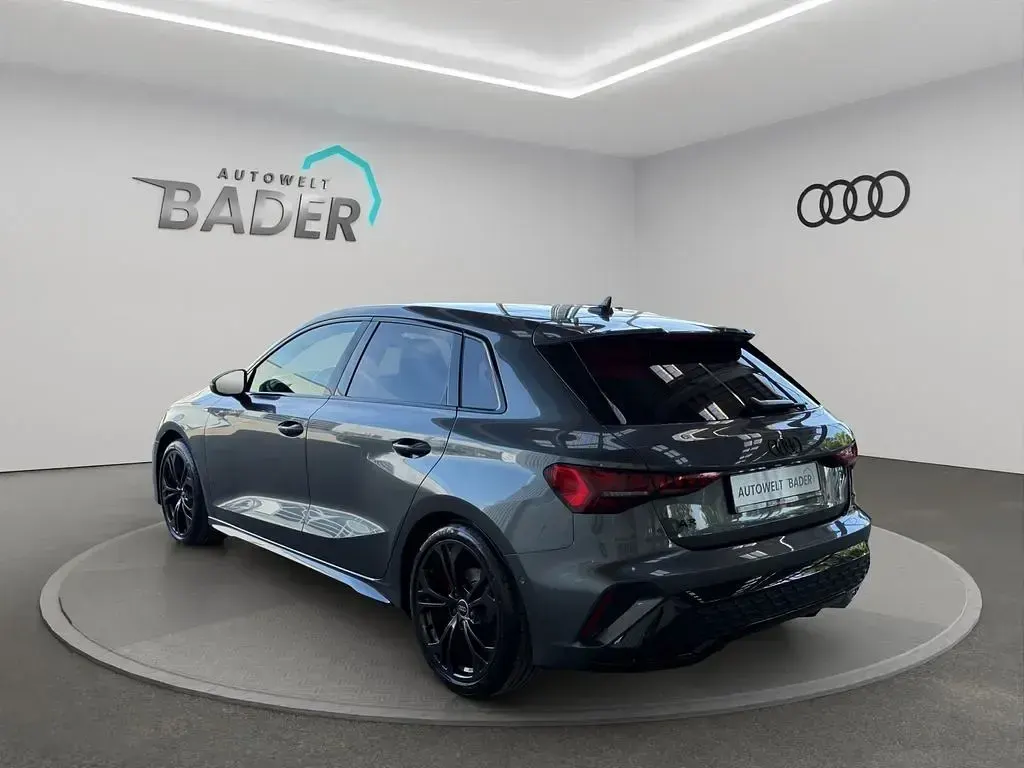 Gebraucht Audi A3 S-Line 150 PS (110 kW) 2025 Daytonagrau perleffekt Limousine