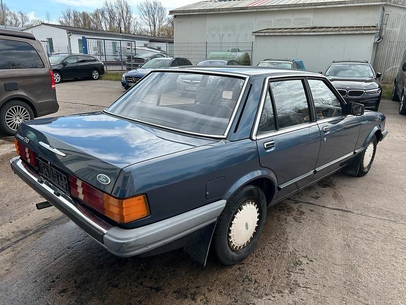 Usado Ford Granada 105 CV (77 kW) 1987 Azul Berlina