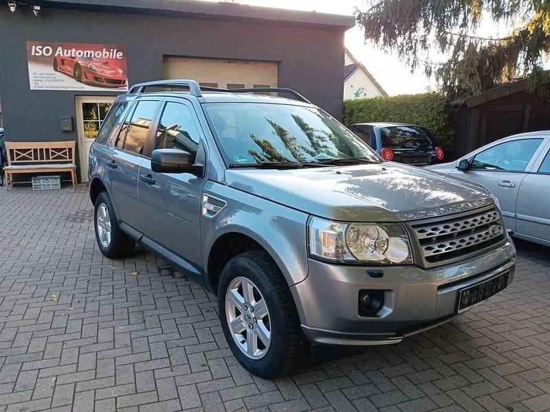Grau Gebraucht 2011 Land Rover Freelander 2 S SUV | 5.799 € (Fairer Preis) - Bild 1/4