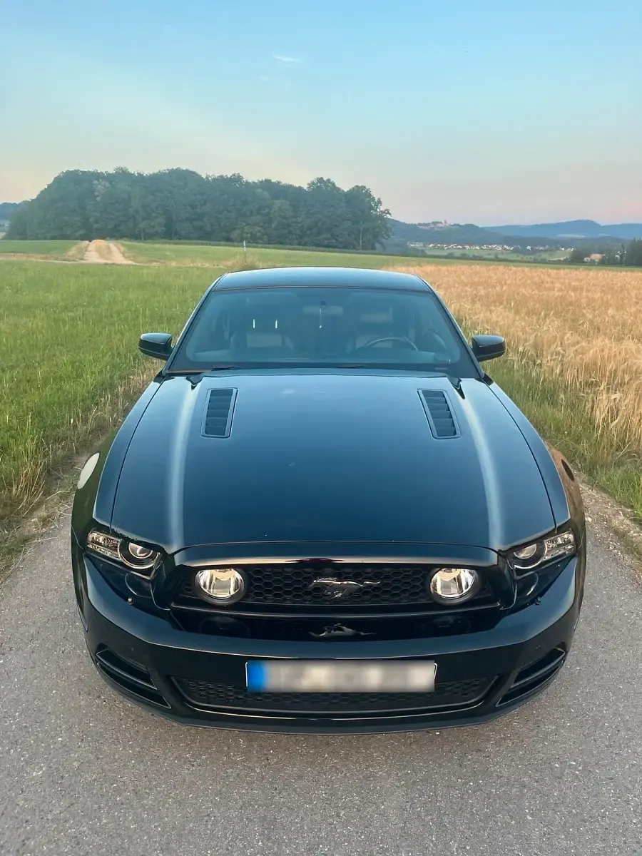 Gebraucht Ford Mustang 426 PS (313 kW) 2013 Schwarz Coupé