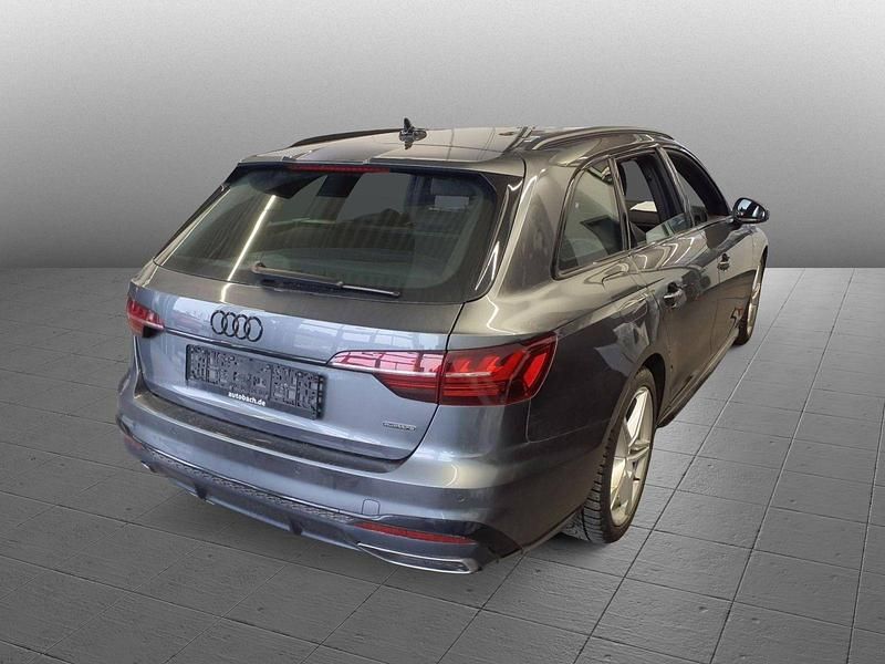 Gebraucht Audi A4 S-Line 204 PS (150 kW) 2023 Daytonagrau perleffekt Kombi