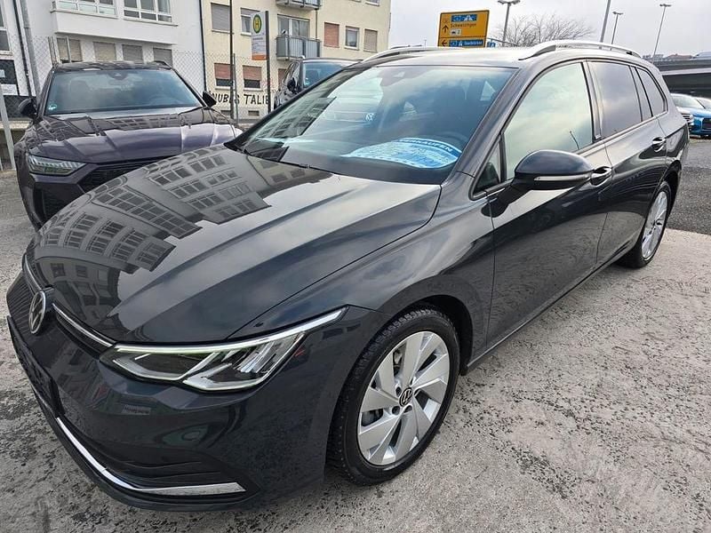 Grau Gebraucht 2024 VW Golf VIII Move Kombi | 21.990 € (Guter Preis) - Bild 1/4