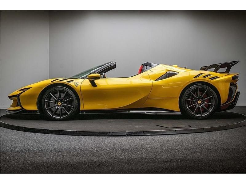Gebraucht Ferrari SF90 2024 Gelb