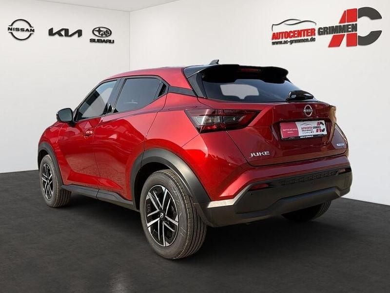 Neu Nissan Juke N-Connecta 94 PS (69 kW) 2026 Rot SUV