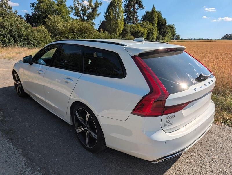 Gebraucht Volvo V90 R-Design 190 PS (139 kW) 2019 Schwarz Kombi