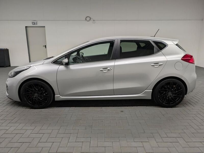 Gebraucht Kia Ceed GT-Track 204 PS (150 kW) 2014 Silber ((9s) kirunasilber met.) Kleinwagen