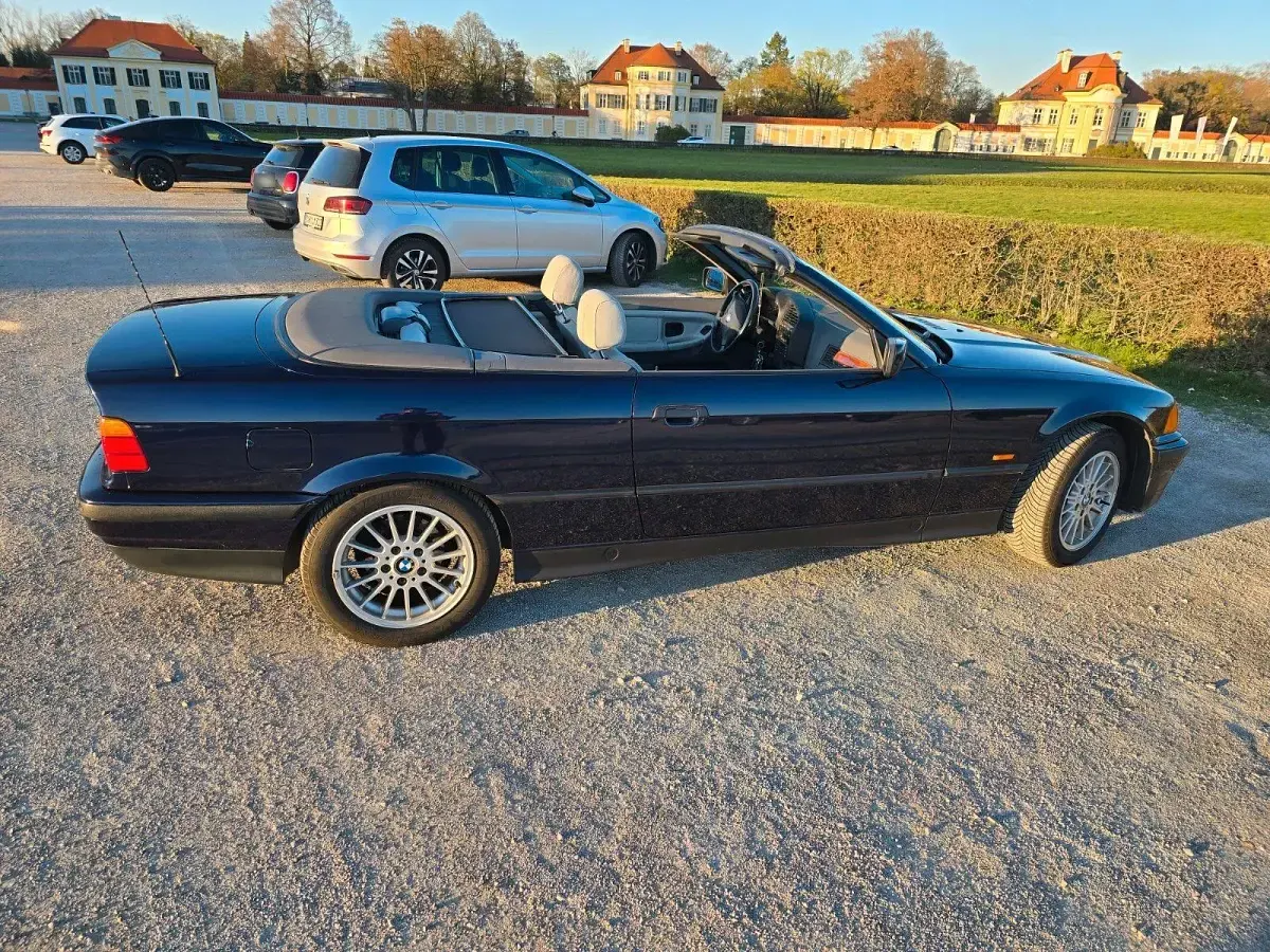 Gebraucht BMW 318 116 PS (85 kW) 1999 Blau Cabrio