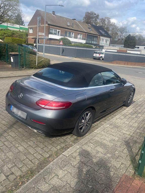 Gebraucht Mercedes C250 211 PS (155 kW) 2017 Grau Cabrio