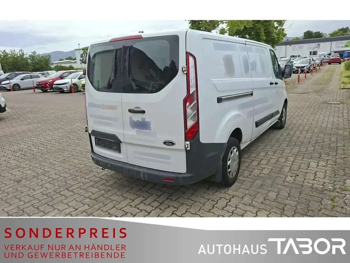 Gebraucht Ford Transit Custom 131 PS (96 kW) 2017 Frozen white Van