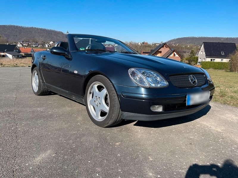 Gebraucht Mercedes SLK230 197 PS (144 kW) 1998 Blau Cabrio