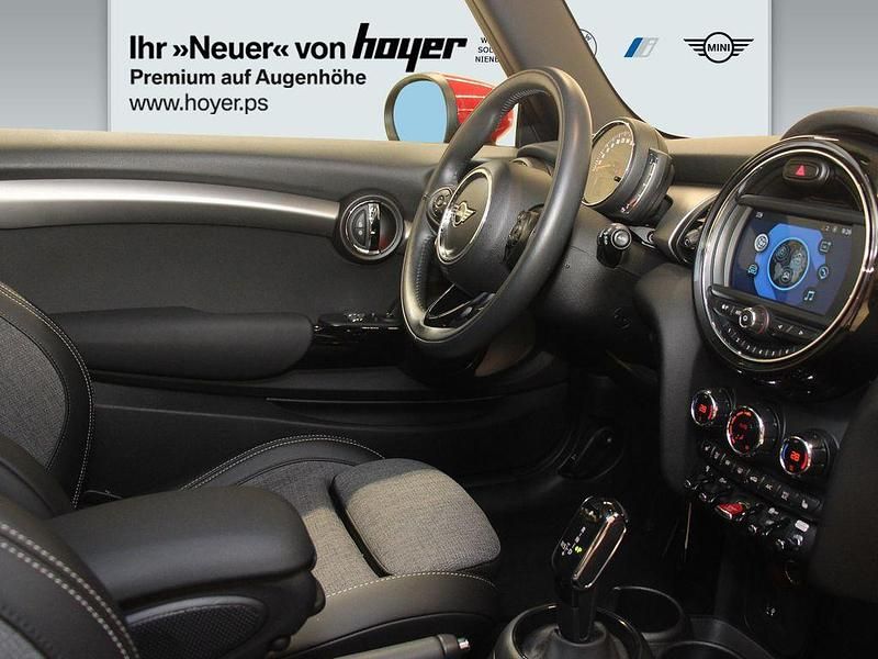 Gebraucht Mini ONE Chili 102 PS (75 kW) 2019 Chili red Kleinwagen