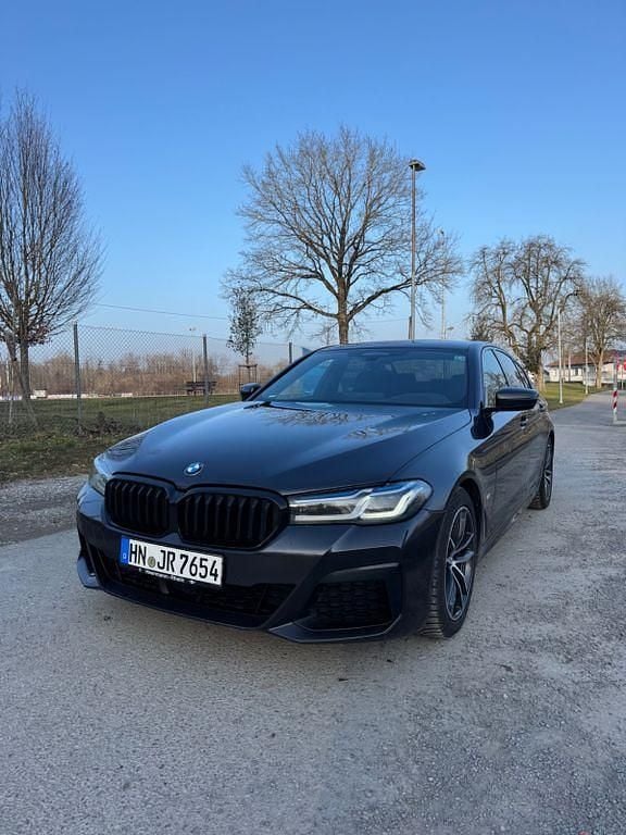 Gebraucht 2021 BMW 530 Limousine | 33.300 € (Fairer Preis) - Bild 1/4