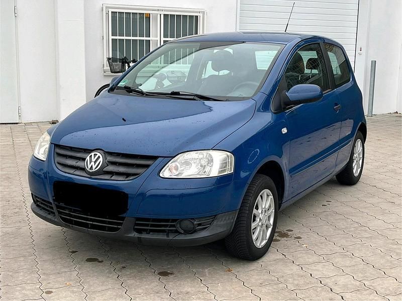 Gebraucht VW Fox 55 PS (40 kW) 2009 Blau Kleinwagen